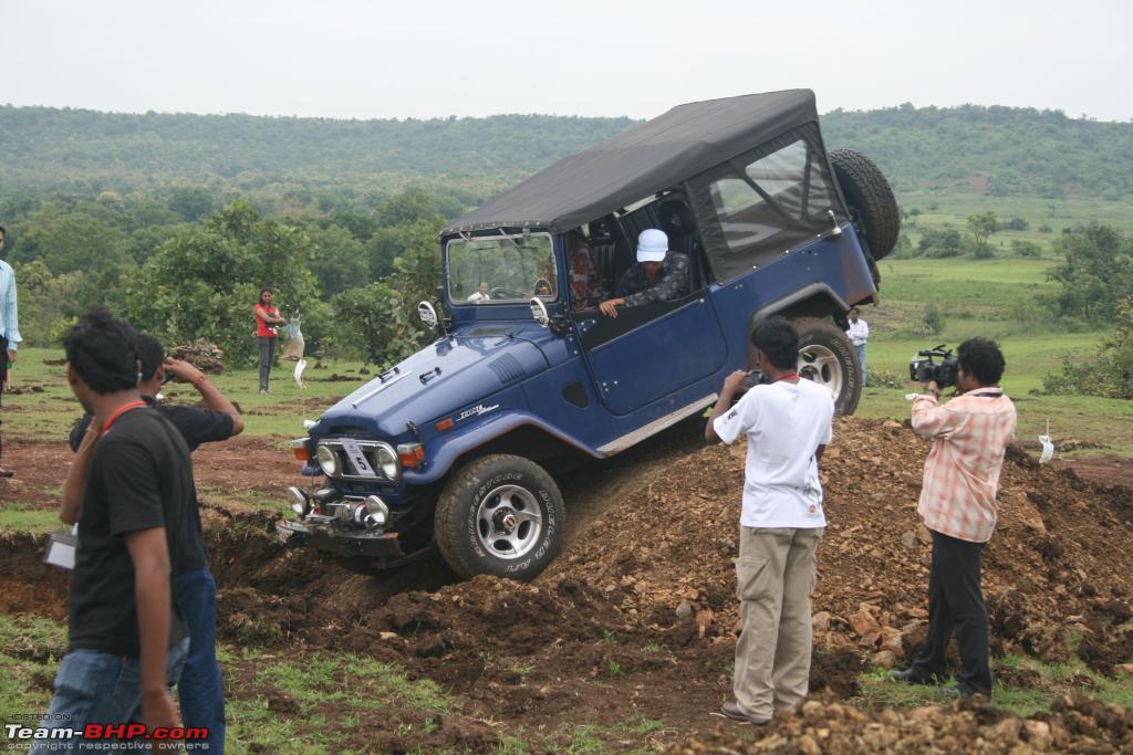 toyota jeeps. A lovely Toyota FJ in action