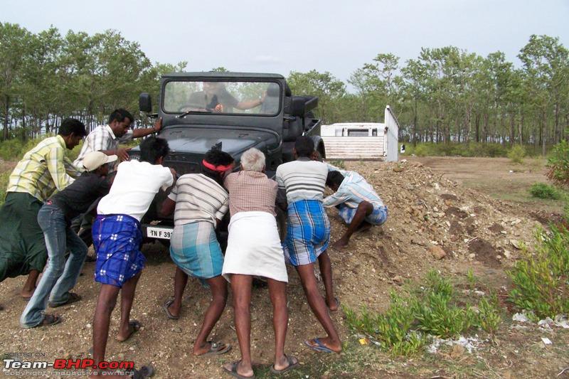 difference between village and city