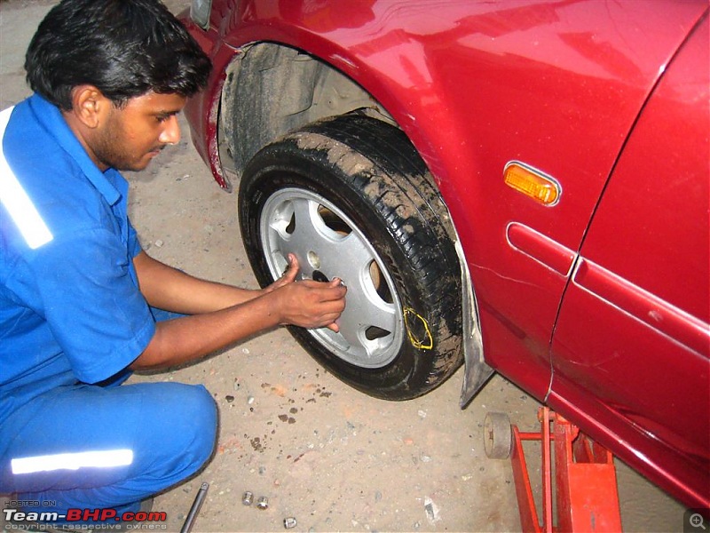 Pictorial Guide: How to change a flat tyre!-53381.jpg