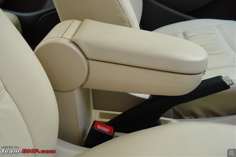 The Vento front armrest in position 1