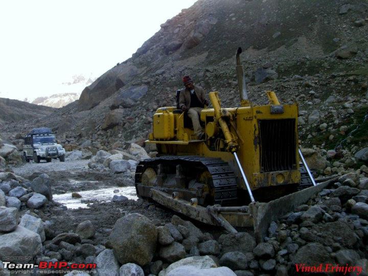 Road clearing work somewhere in Chota Dhara area with the Bolero Stinger