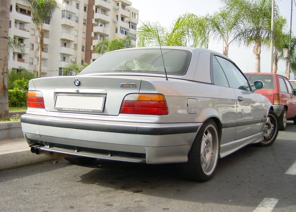 Here is a good shot of an E36 M3 convertible with the hard roof installed