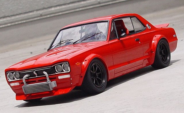 a 1 24th scale Fujimi kit of a 1971 Nissan Skyline GTR KPGC10 coupe