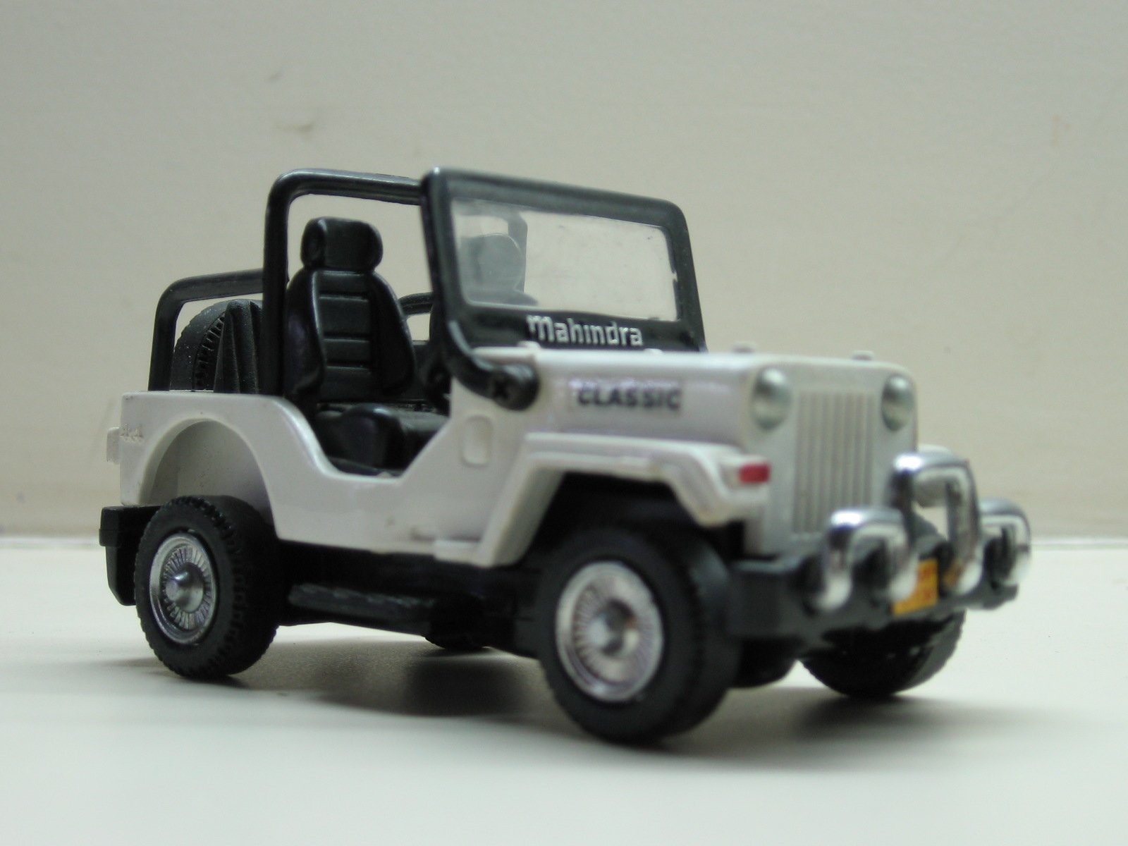 Mahindra jeep scale models