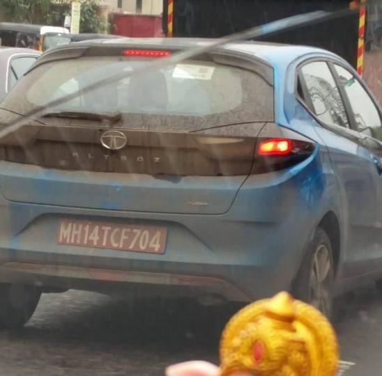 Tata Altroz with turbo petrol engine spotted undisguised 