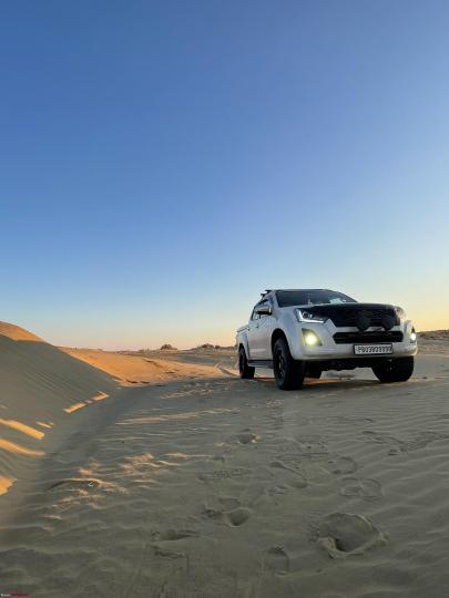 Road trip and off-roading in Jaisalmer with my Isuzu V-Cross 