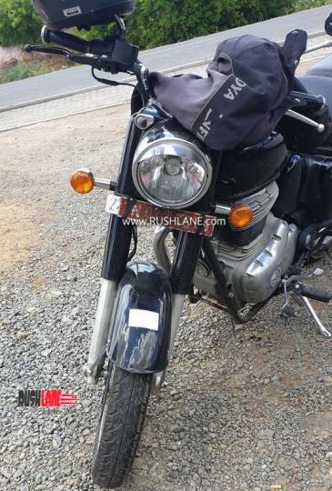 Spy Images: Royal Enfield Classic new details revealed 