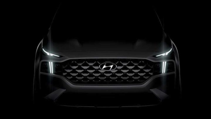 Hyundai releases teaser image of updated fourth-gen Santa Fe 