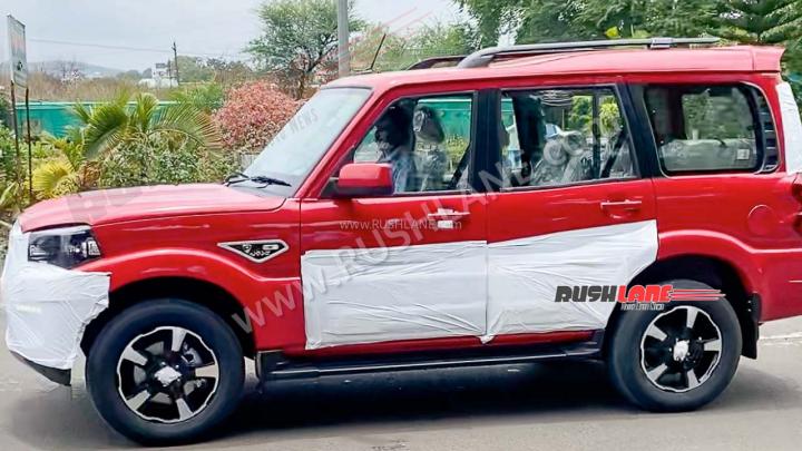 Mahindra Scorpio Classic in bright red spotted 