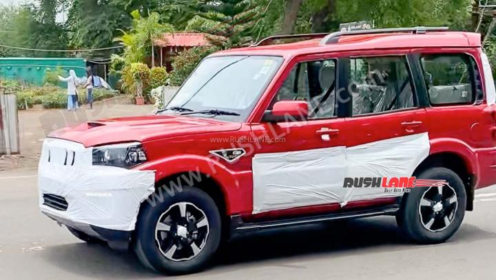 Mahindra Scorpio Classic in bright red spotted 