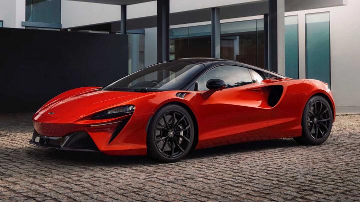 McLaren Artura launched in India priced at Rs 5.1 crore 