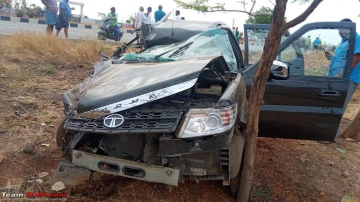 My Safari Storme rear ends a truck at 100 kmhr: How seatbelts saved us 