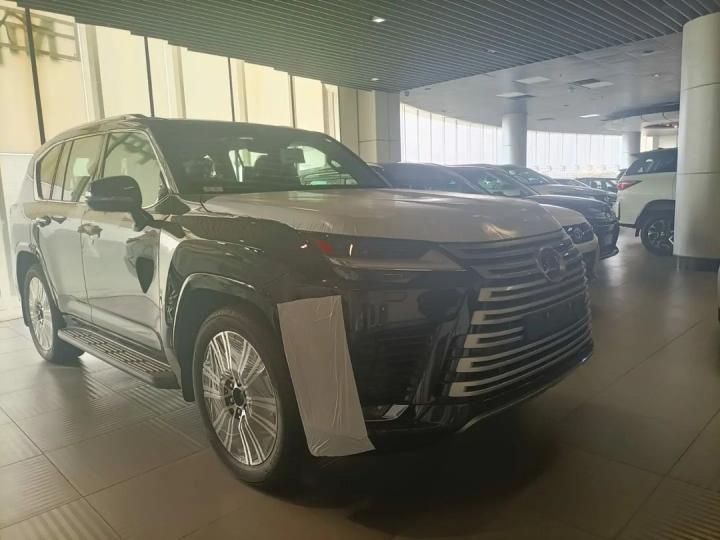 First batch of Lexus LX500d SUVs arrives in India 
