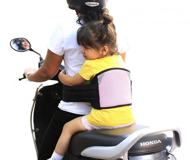 Limit speed to 40 km/h if riding with kids below 4 years old 