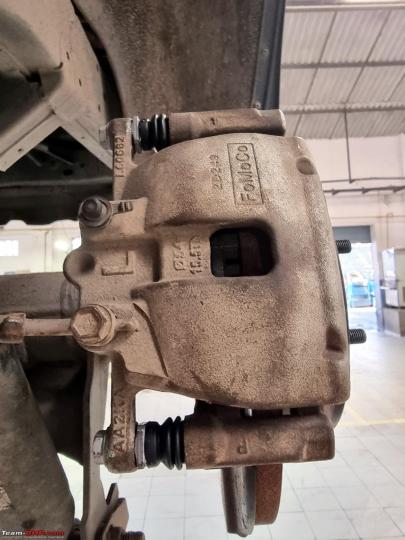 My Ford Endeavour 3.2 Titanium: 90000 km service update & brake repair 