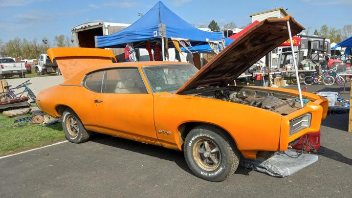 Pics: Finally visited the annual Portland Auto Swap Meet this year 