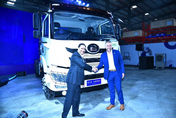 Blue Energy Motors launches India's first LNG-powered truck 