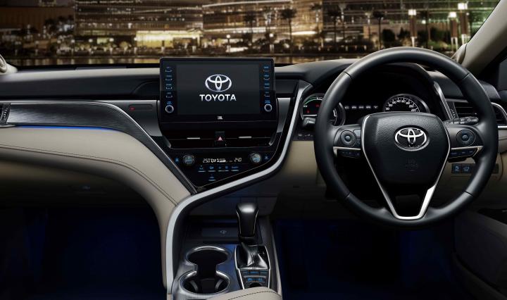 2022 Toyota Camry Hybrid launched at Rs. 41.70 lakh 