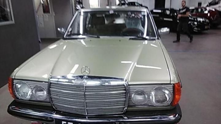 Spent over 2L in repairs on my Mercedes W123 to make it look brand-new 