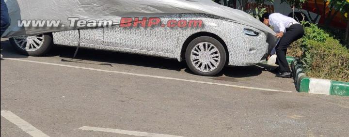 Scoop! 5th-gen Honda City in side profile with LED headlights 
