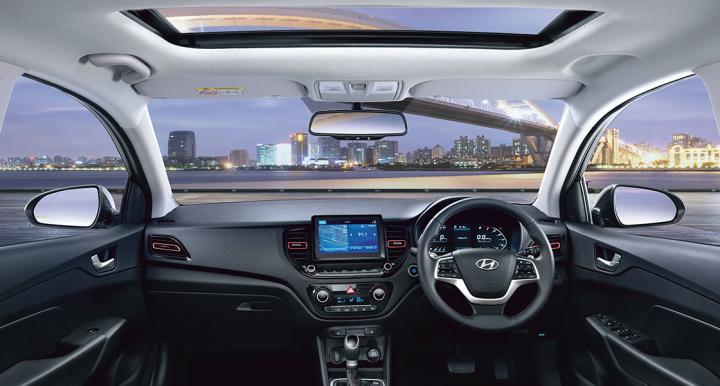 2021 Hyundai Verna gets wireless Android Auto / Apple CarPlay 