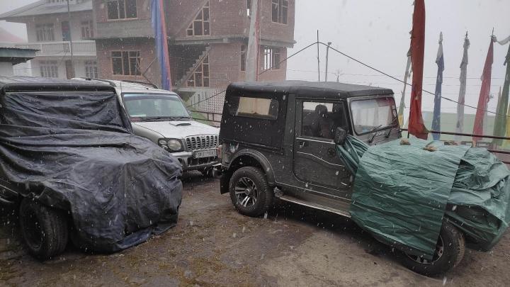 Two Mahindra Thar CRDe models on a winter road trip to Sikkim 