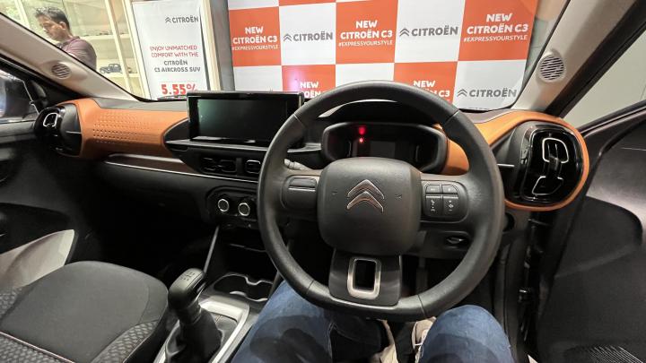 Checking out the Citroen C3: Impressions after a short test drive 