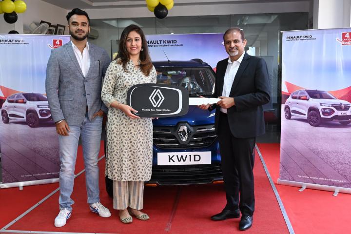 Renault Kwid sales cross the 4 lakh mark 