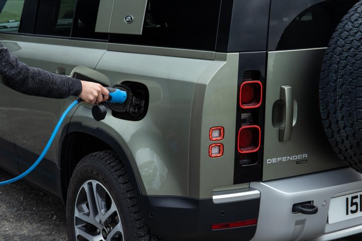 Land Rover Defender Plug-in hybrid bookings open 