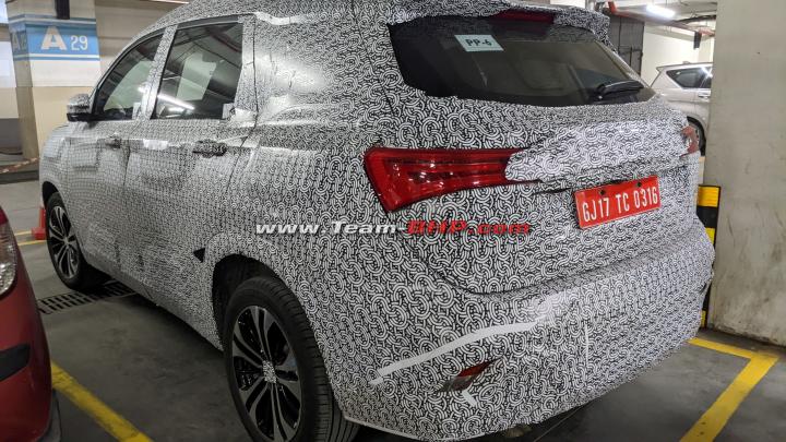 2022 MG Hector Automatic interior spied ahead of launch 