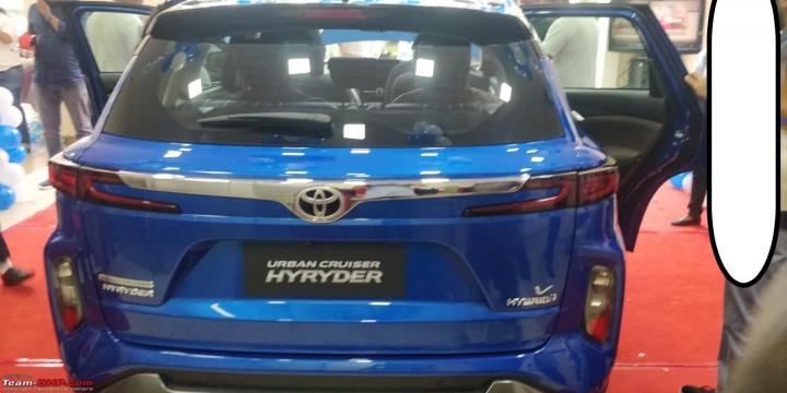 Maruti Celerio owner checks out the Toyota Hyryder & shares his views 