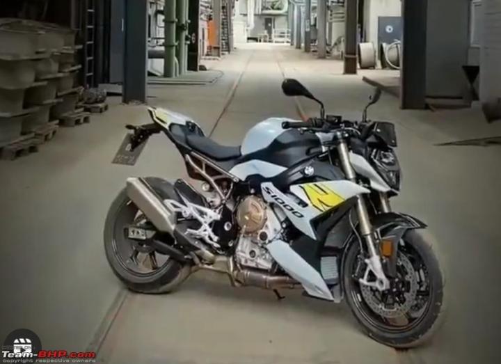 BMW to launch S 1000 R BS6 in India on June 15 