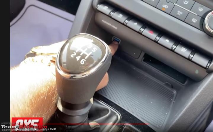 Mahindra deletes front USB charger in the XUV700 AX5 