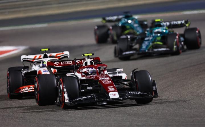 Audi to acquire majority stake at Sauber F1 team 