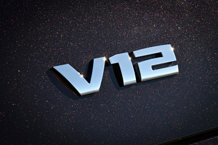 BMW to discontinue its V12 engines this year 