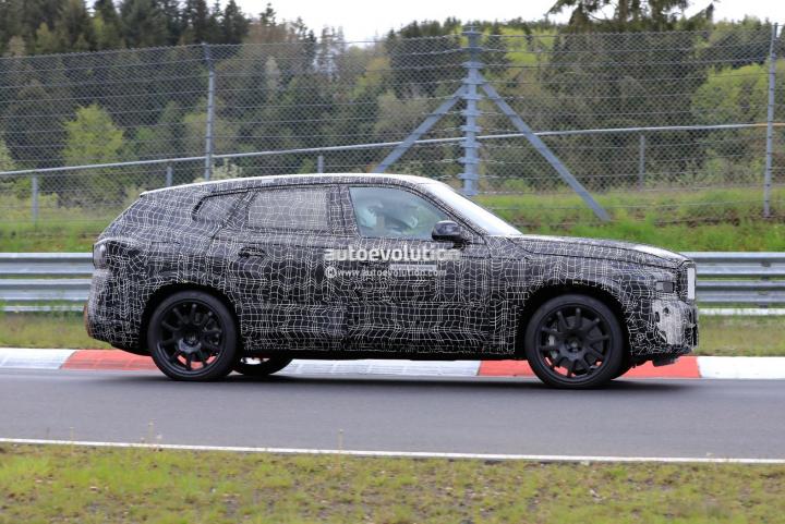 New BMW X8 flagship SUV with 750 BHP coming soon 
