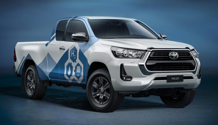 UK: Hydrogen fuel cell powered Toyota Hilux under development 