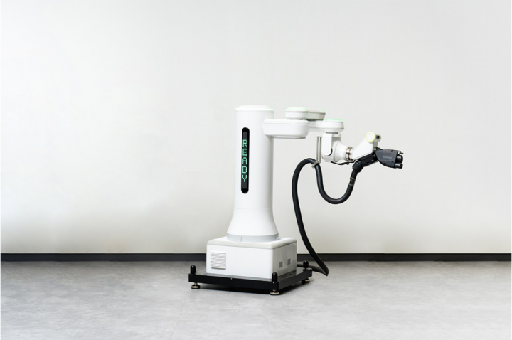 Hyundai unveils automatic charging robot arm for its EVs 