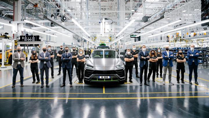Lamborghini Urus achieves 15,000 units production milestone 