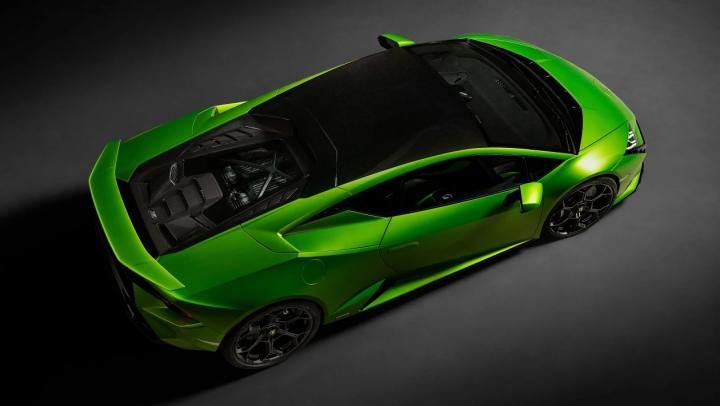 Lamborghini Huracan Tecnica unveiled 