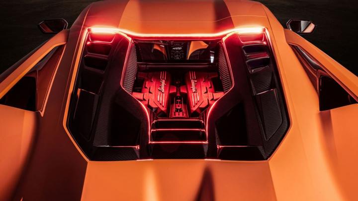 Lamborghini Revuelto unveiled; Brand's new V12 flagship supercar 
