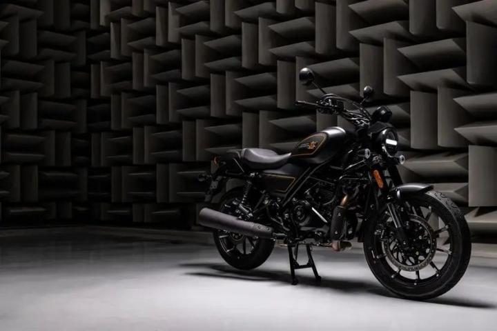 India-bound Harley-Davidson X 440 roadster unveiled 