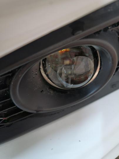 Installing bi-LED projector fog lamps on my Honda City 