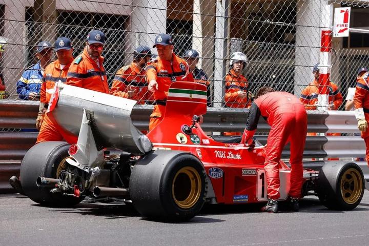 Charles Leclerc crashes Niki Lauda's 1974 Ferrari F1 car at Monaco 