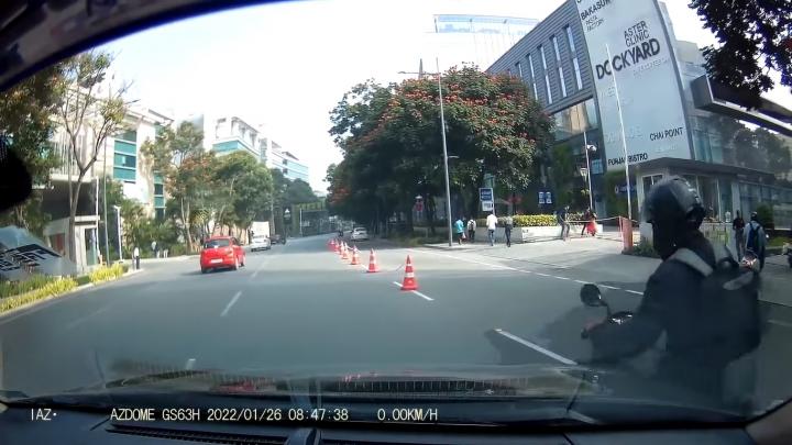 Video: A near-miss incident with a two-wheeler inside a tech park 