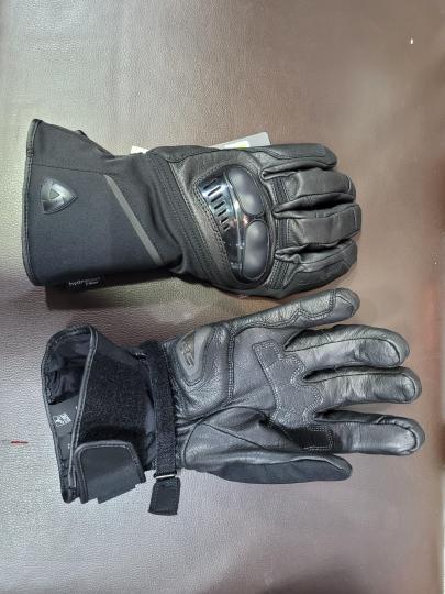 Sirius 2 H2O riding gloves review: Thoughts post multiple rides in rain 