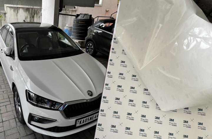 Pics: Wrapped the roof of my Skoda Slavia in gloss black 