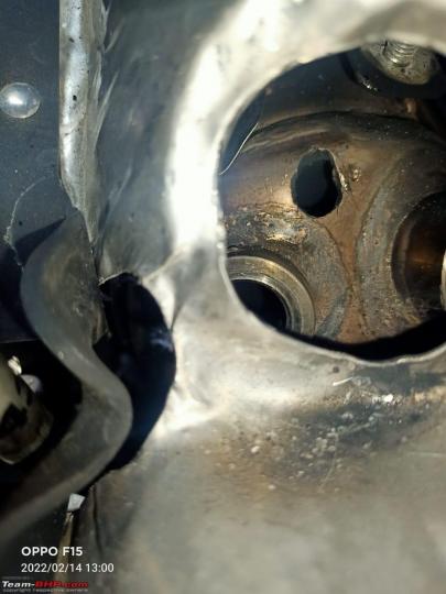 2022 Tata Safari: Found a hole in engine manifold during 1st service 