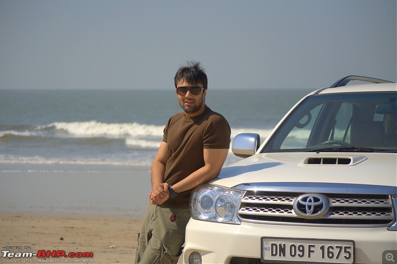 Life's a Beach...Damn, it's those Fortuners again!-a1.jpg