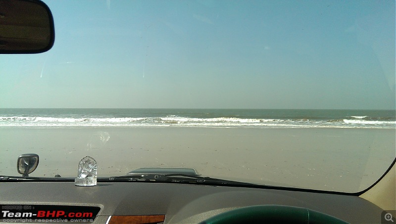 Life's a Beach...Damn, it's those Fortuners again!-miniimag0796.jpg